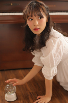 《丰满的女邻居》韩国